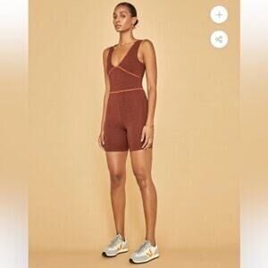 Sundry V-Neck Athletic Romper Rust Size S (1) Athleisure Sporty Chic Casual